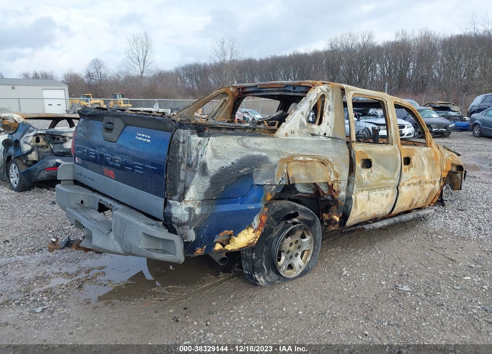 2002 CHEVROLET AVALANCHE VIN: 3GNEK13T72G211066