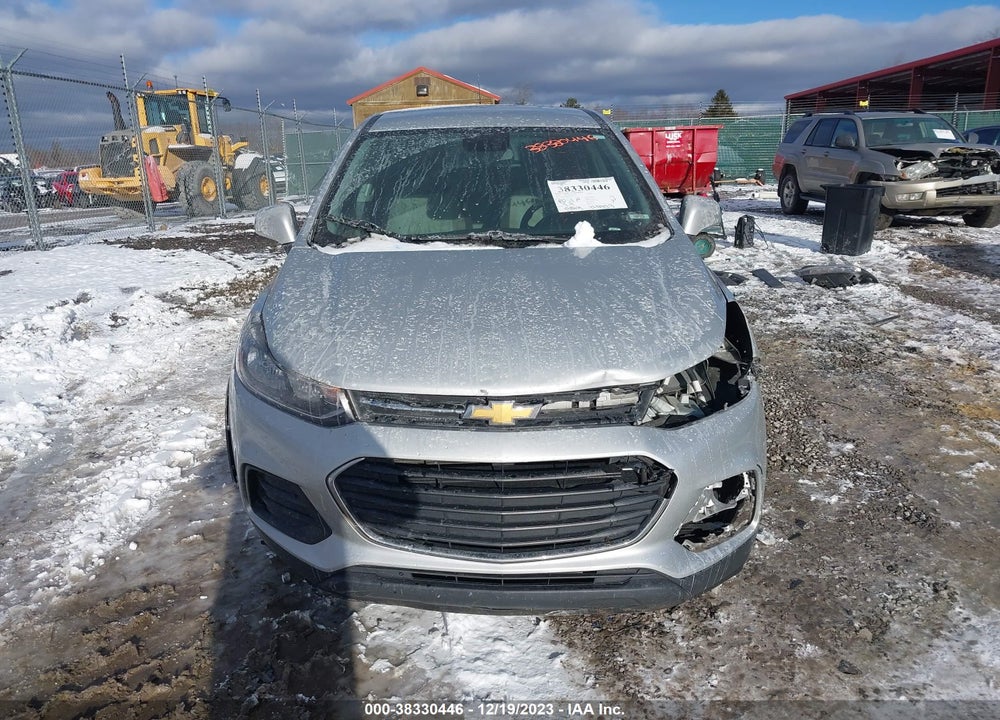 2018 CHEVROLET TRAX LS VIN: 3GNCJKSB8JL333921
