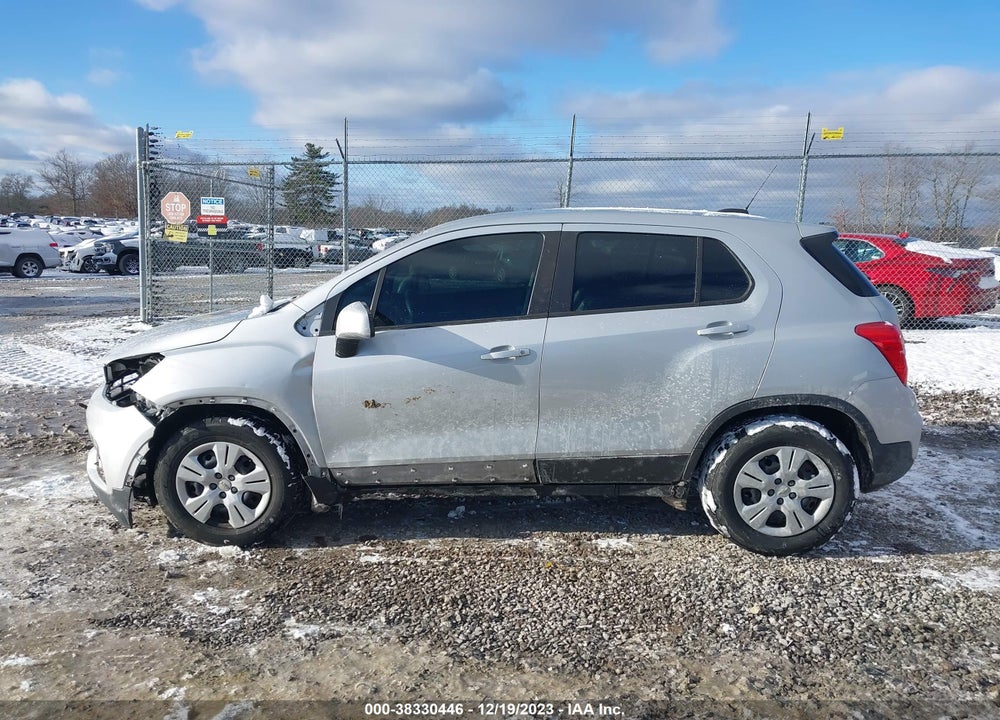 2018 CHEVROLET TRAX LS VIN: 3GNCJKSB8JL333921