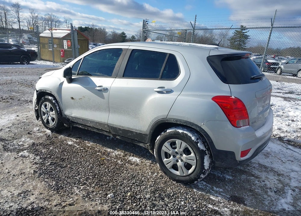 2018 CHEVROLET TRAX LS VIN: 3GNCJKSB8JL333921