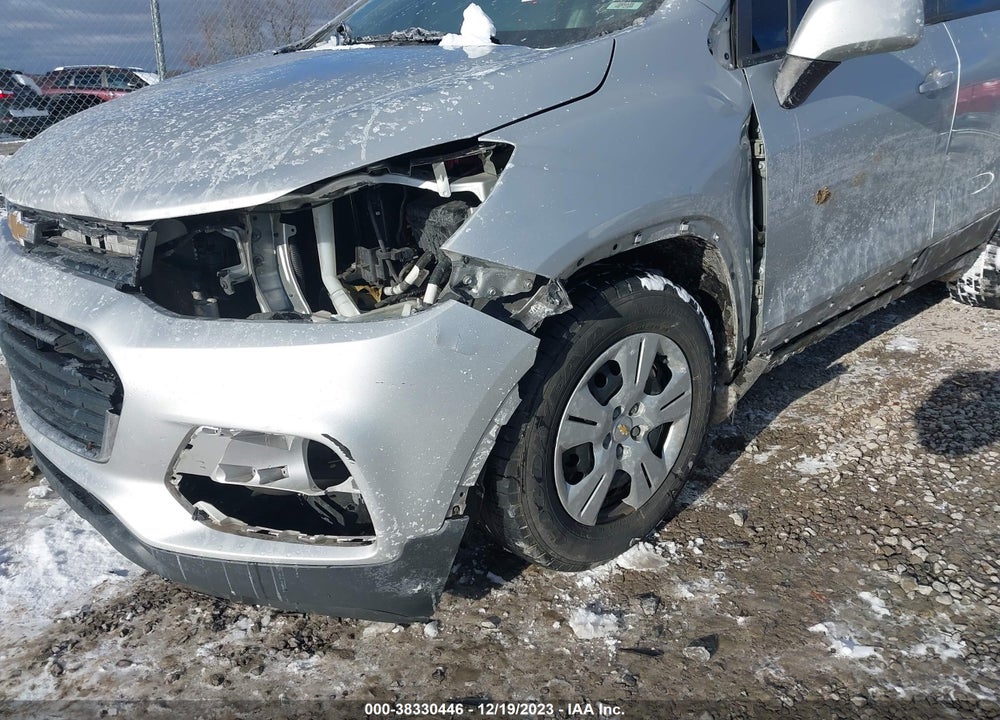 2018 CHEVROLET TRAX LS VIN: 3GNCJKSB8JL333921