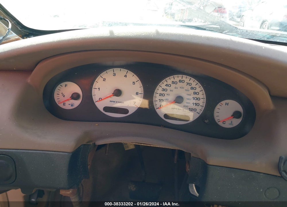 2000 DODGE INTREPID VIN: 2B3HD46R8YH136759