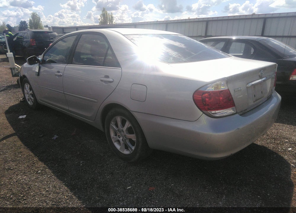 2005 TOYOTA CAMRY XLE V6 VIN: 4T1BF32K35U611580