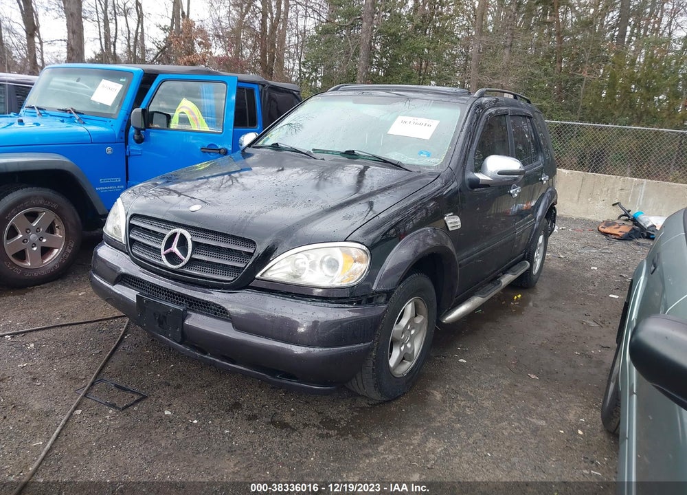 2000 MERCEDES-BENZ ML 320 VIN: 4JGAB54E5YA155906
