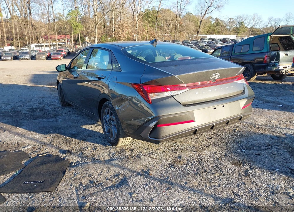 2024 HYUNDAI ELANTRA SEL VIN: KMHLM4DG1RU656547