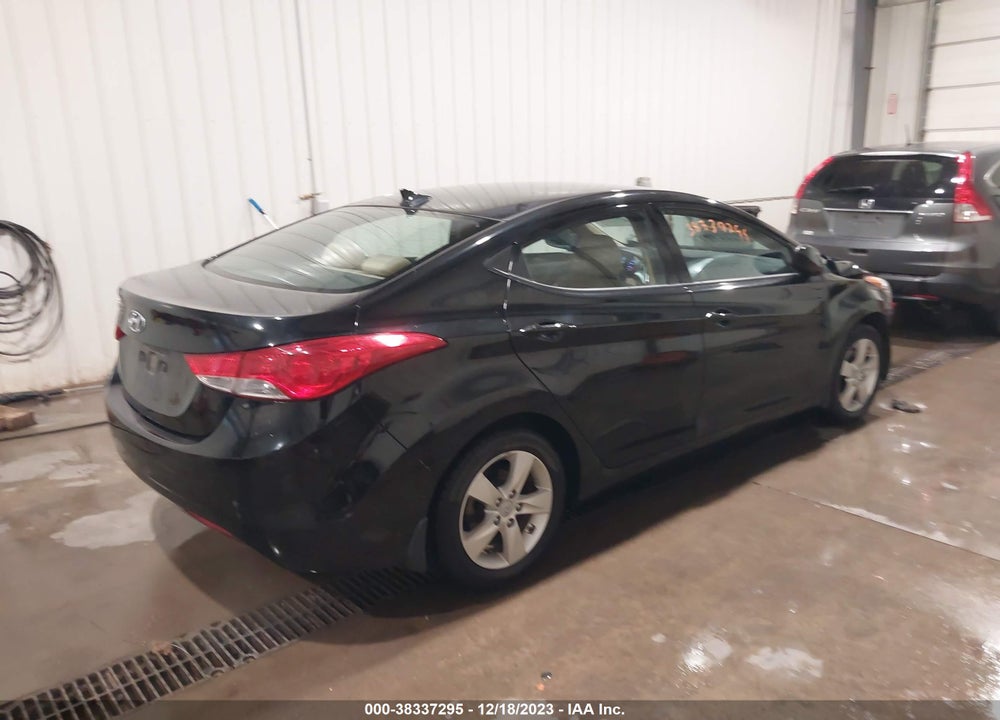 2013 HYUNDAI ELANTRA GLS (ULSAN PLANT) VIN: KMHDH4AE7DU661580