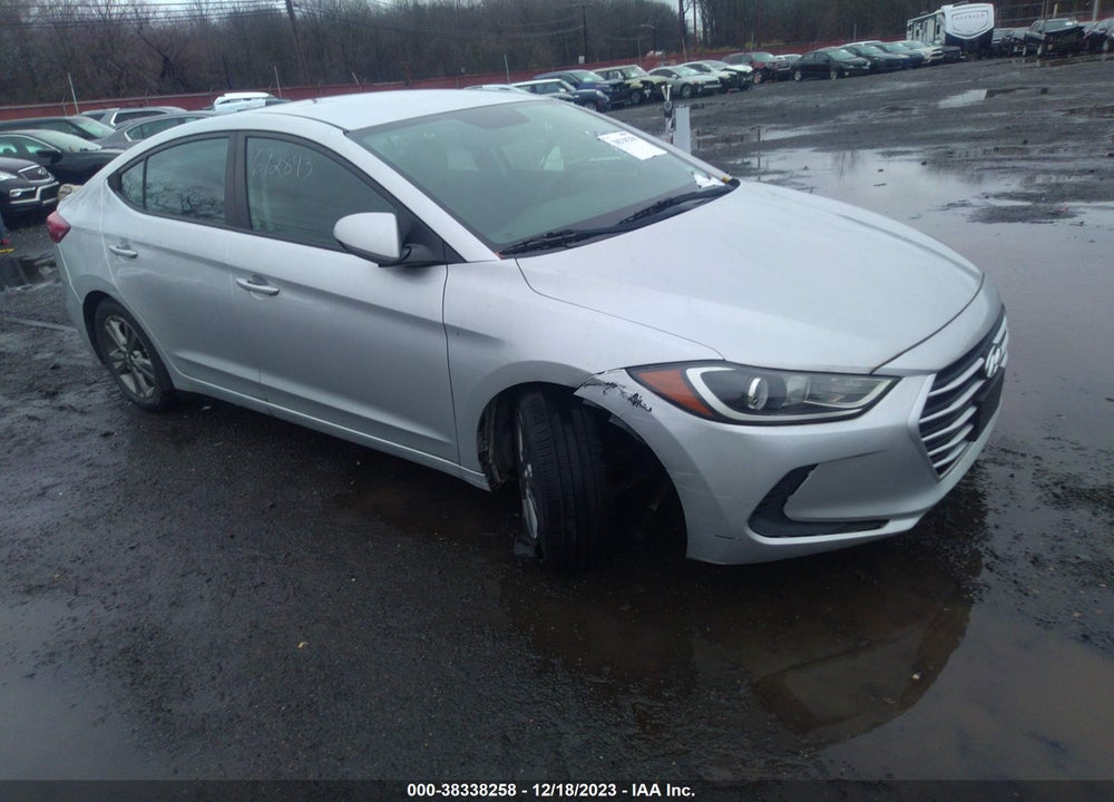2018 HYUNDAI ELANTRA SEL VIN: 5NPD84LF1JH245170