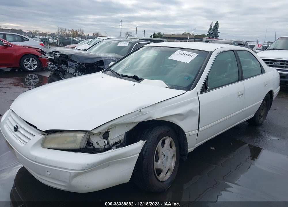 1998 TOYOTA CAMRY LE V6 VIN: JT2BF22K9W0114761