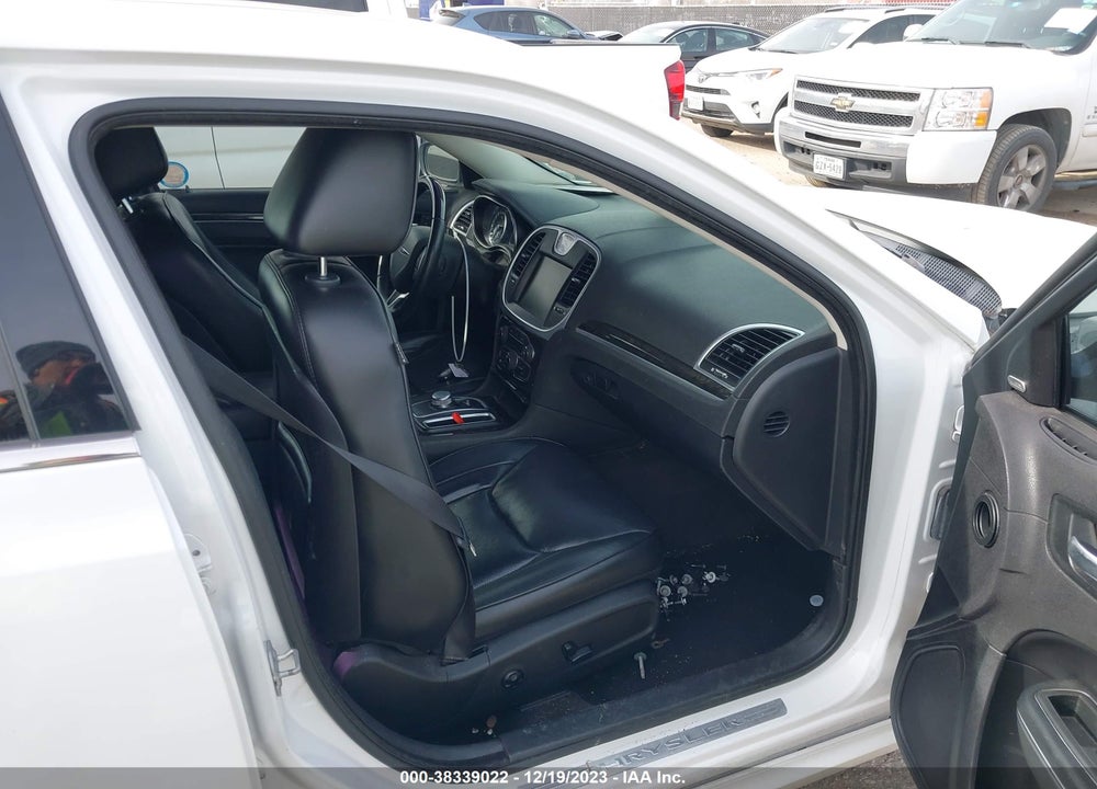 2016 CHRYSLER 300 300C VIN: 2C3CCAEG5GH212225
