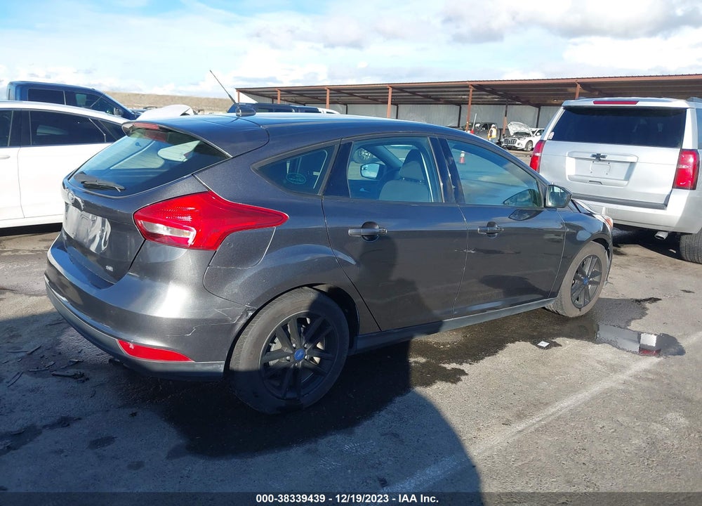 2018 FORD FOCUS SE VIN: 1FADP3K27JL279160