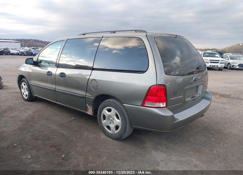 2004 FORD FREESTAR SE VIN: 2FMDA51644BA31265