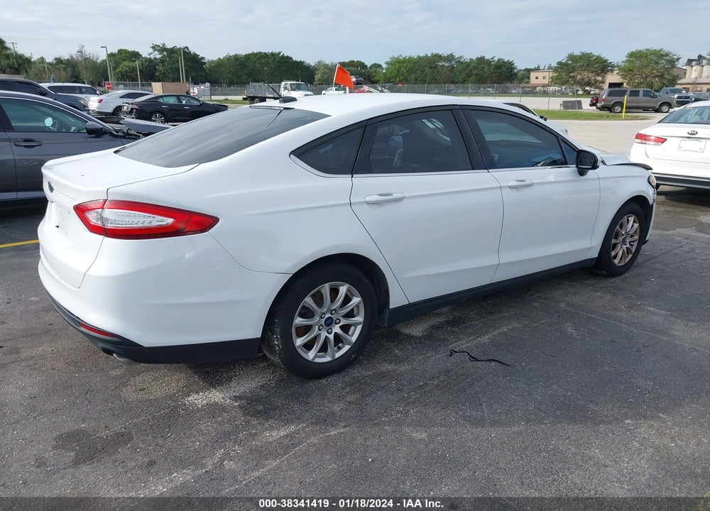 2016 FORD FUSION S VIN: 3FA6P0G77GR337922