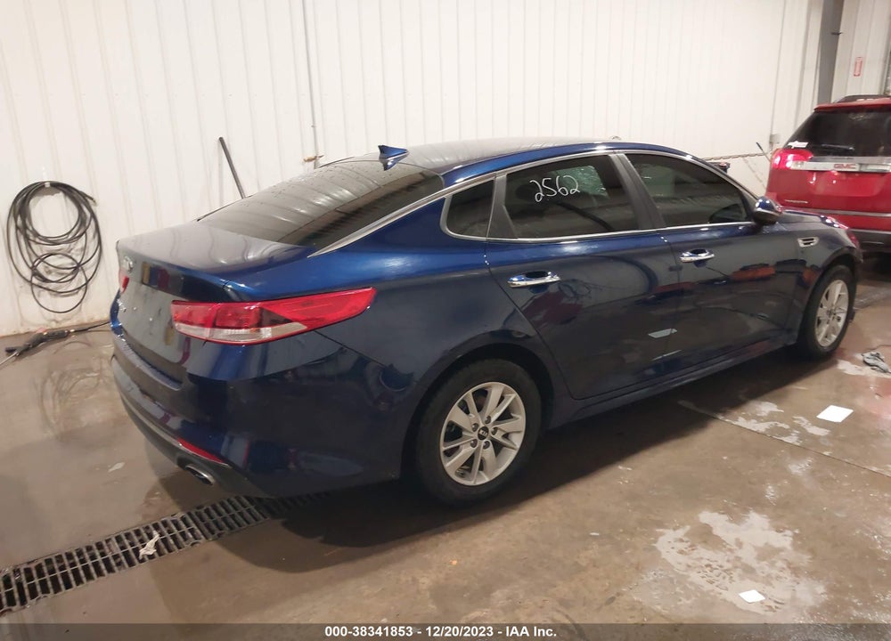 2018 KIA OPTIMA LX VIN: 5XXGT4L32JG236409
