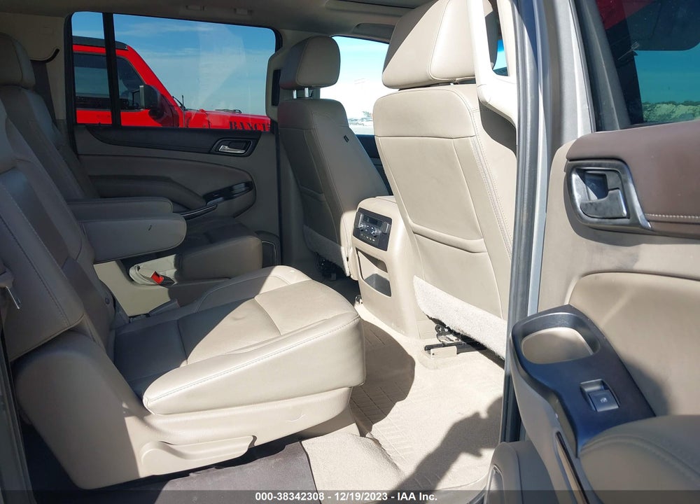 2019 GMC YUKON XL SLT VIN: 1GKS1GKCXKR224207