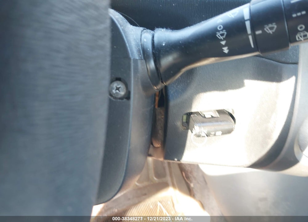2008 TOYOTA PRIUS VIN: JTDKB20U083386415