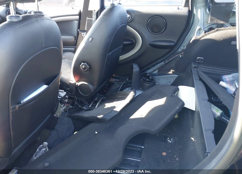 2016 MINI COUNTRYMAN COOPER VIN: WMWZB3C50GWR47733