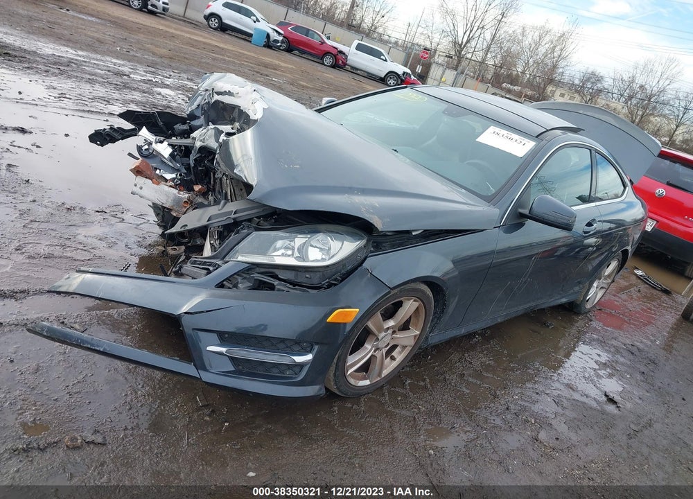 2013 MERCEDES-BENZ C 250 VIN: WDDGJ4HB0DG056922