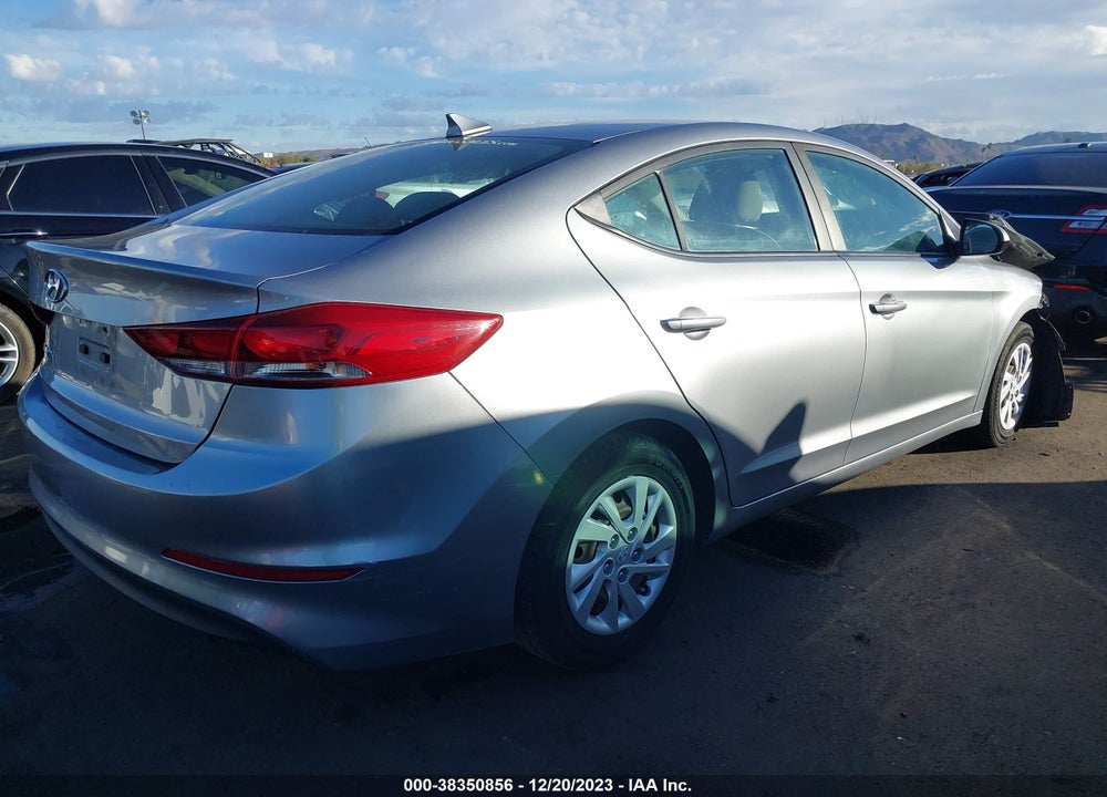 2017 HYUNDAI ELANTRA SE VIN: 5NPD74LF8HH146553
