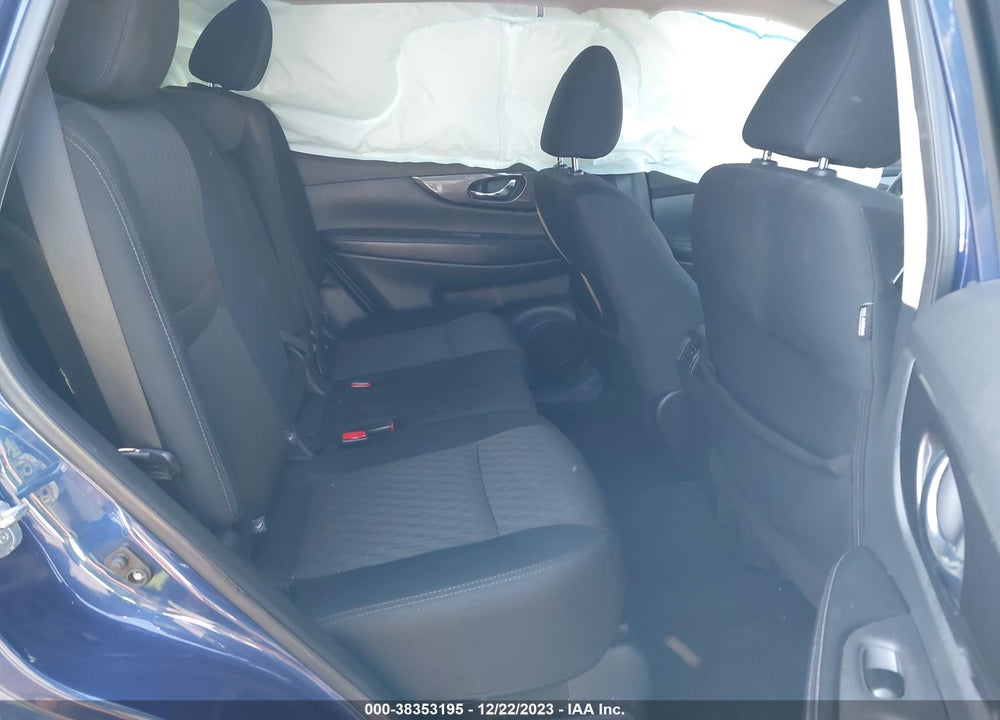 2018 NISSAN ROGUE SV VIN: 5N1AT2MV6JC830524