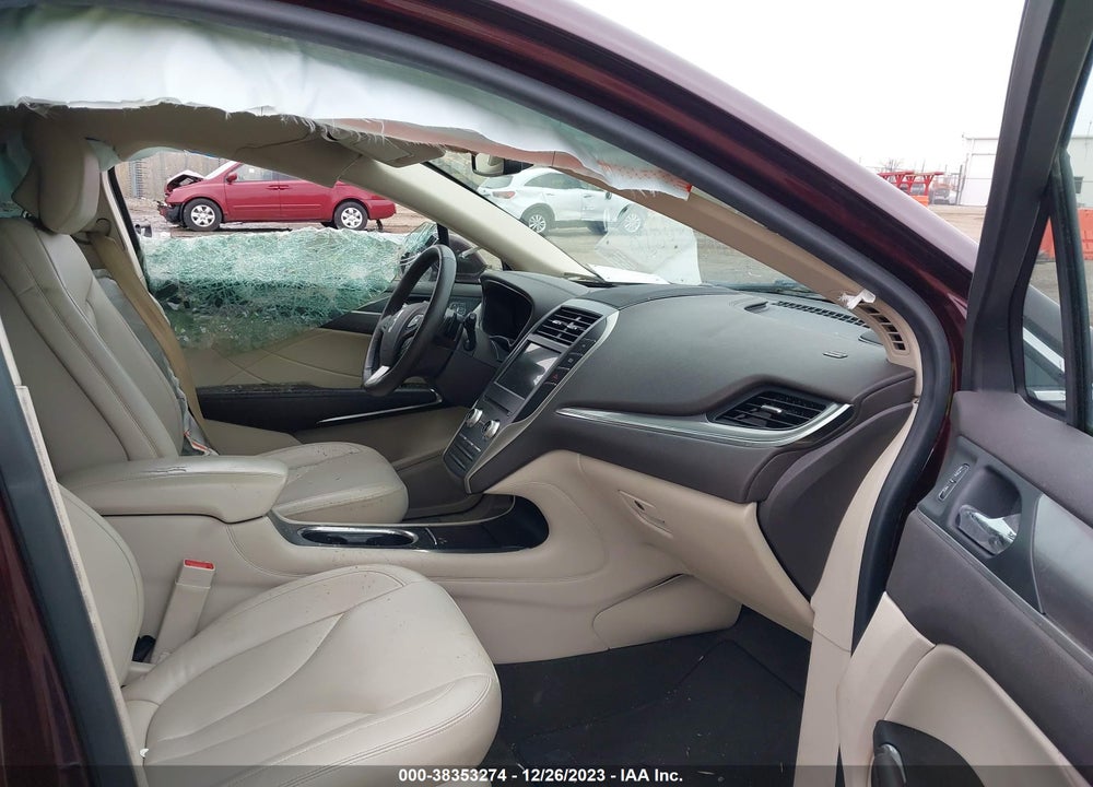 2019 LINCOLN MKC STANDARD VIN: 5LMCJ1C90KUL27707