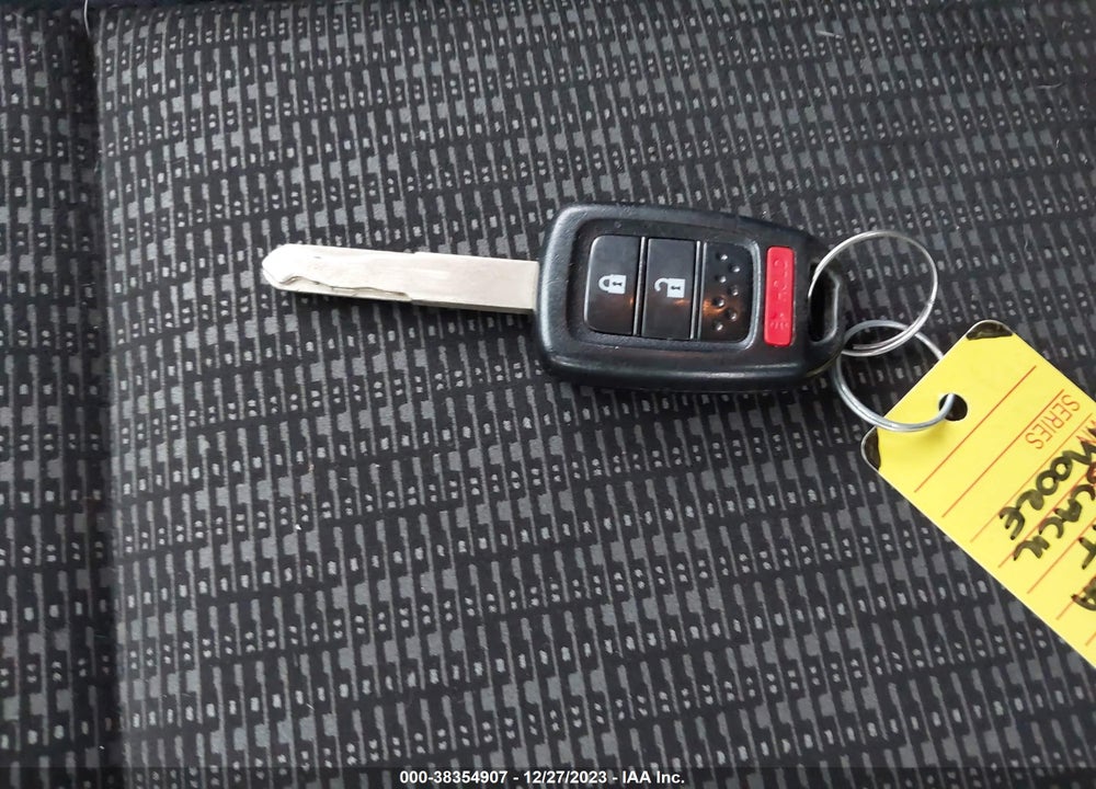 2016 HONDA FIT LX VIN: JHMGK5H50GX017113