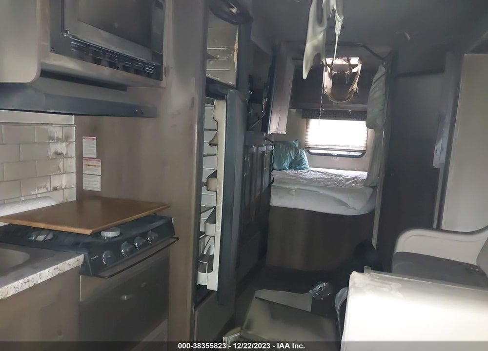 2018 FORD E-450 CUTAWAY VIN: 1FDXE4FS1JDC09382