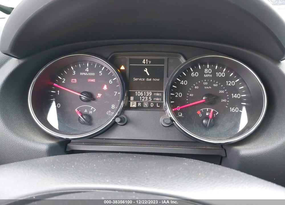2015 NISSAN ROGUE SELECT S VIN: JN8AS5MV2FW750110