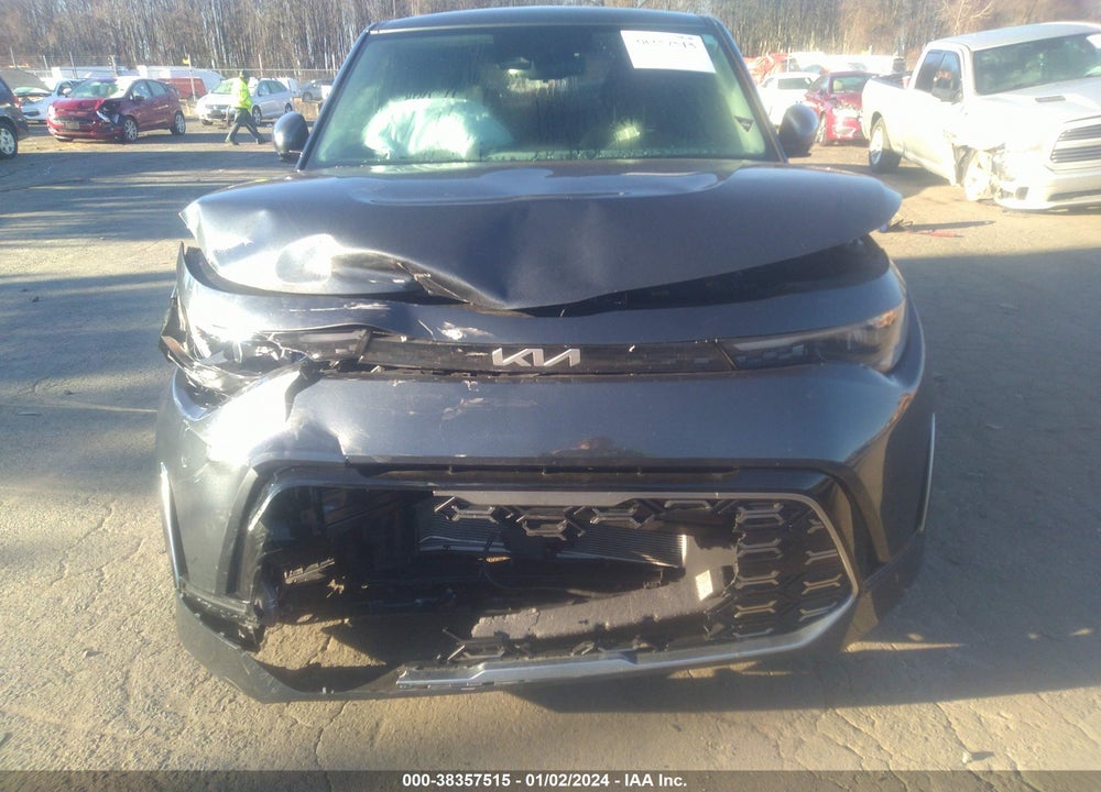 2023 KIA SOUL VIN: KNDJ53AU1P7884301