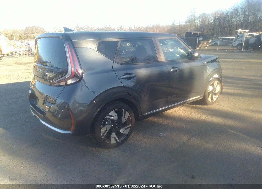 2023 KIA SOUL VIN: KNDJ53AU1P7884301