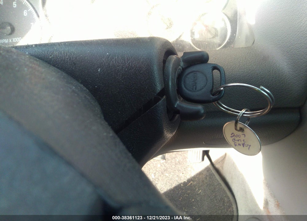 2007 GMC ENVOY SLE VIN: 1GKDS13S672200463