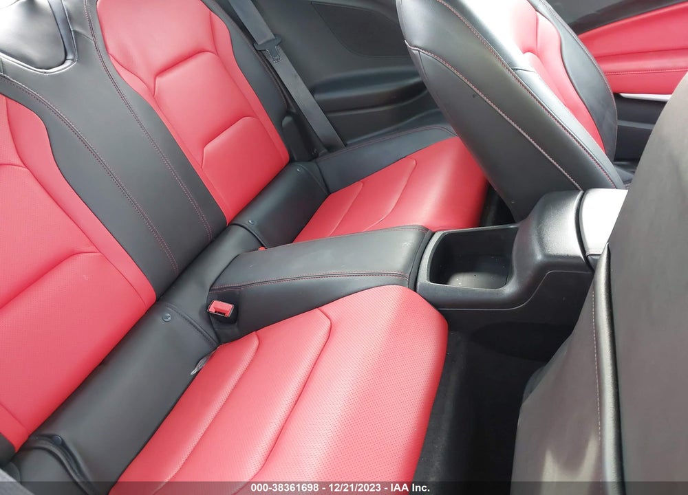2022 CHEVROLET CAMARO RWD 2LT VIN: 1G1FD1RX8N0102408
