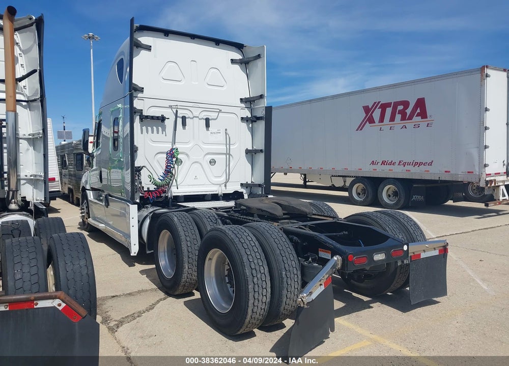 2021 FREIGHTLINER CASCADIA 126 VIN: 3AKJHHDRXMSMZ5667