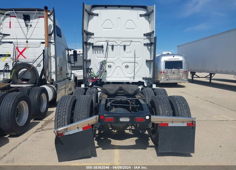 2021 FREIGHTLINER CASCADIA 126 VIN: 3AKJHHDRXMSMZ5667
