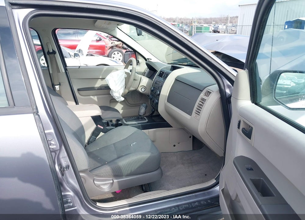 2008 FORD ESCAPE XLS/XLS MANUAL VIN: 1FMCU02Z08KE76192