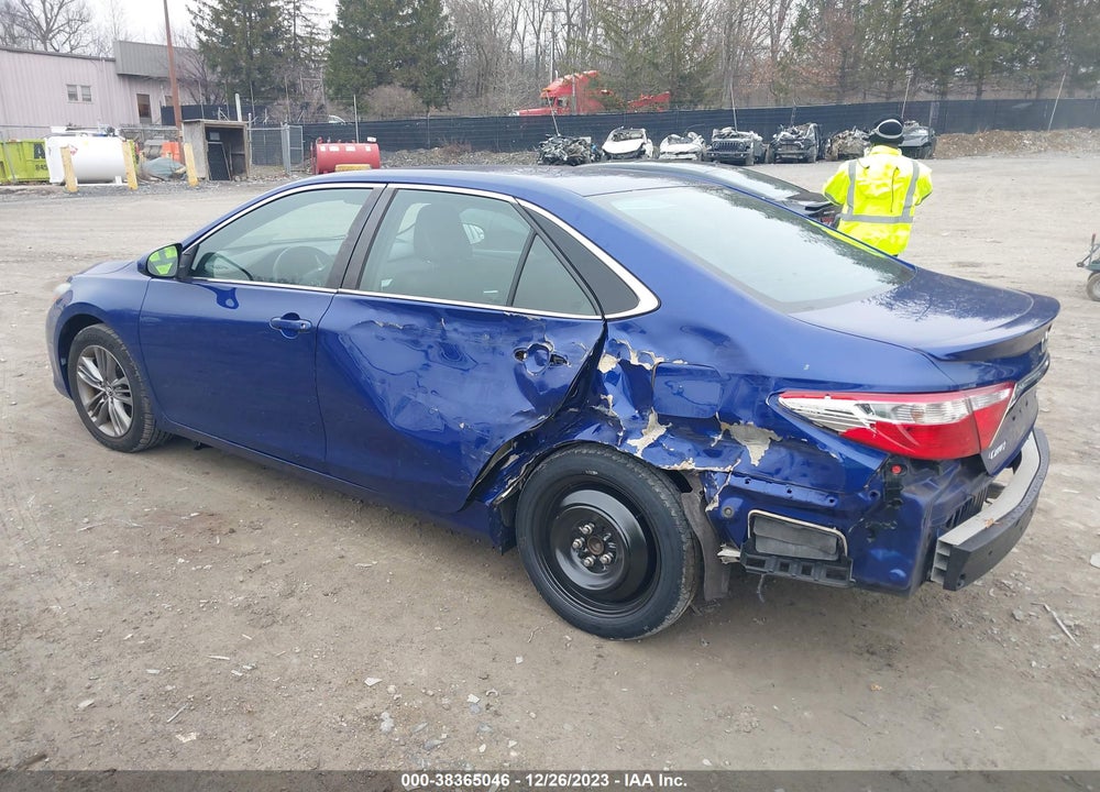 2015 TOYOTA CAMRY SE VIN: 4T1BF1FK8FU900681