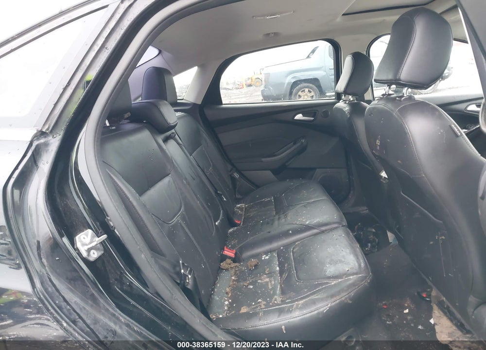2018 FORD FOCUS TITANIUM VIN: 1FADP3J29JL218460