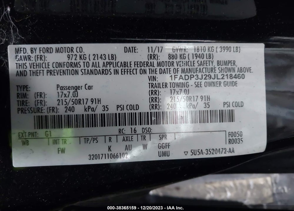 2018 FORD FOCUS TITANIUM VIN: 1FADP3J29JL218460