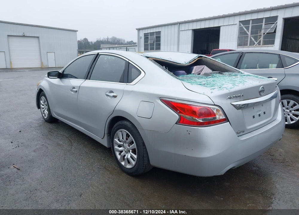 2015 NISSAN ALTIMA VIN: 1N4AL3AP6FN328033