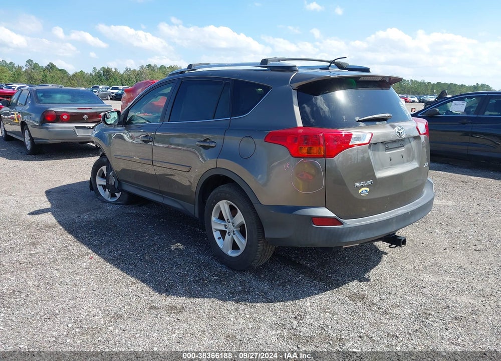 2014 TOYOTA RAV4 XLE VIN: JTMWFREV5ED028605
