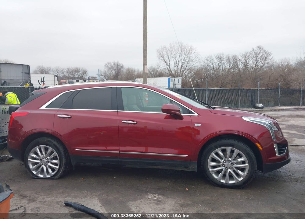 2017 CADILLAC XT5 PLATINUM VIN: 1GYKNFRS7HZ276243