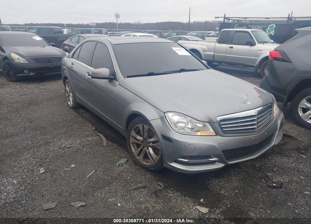 2014 MERCEDES-BENZ C 300 VIN: WDDGF8AB4ER302220