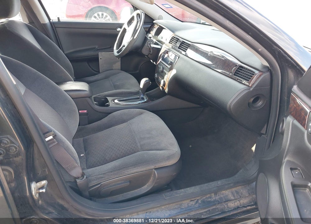 2015 CHEVROLET IMPALA LIMITED LT VIN: 2G1WB5E36F1112019