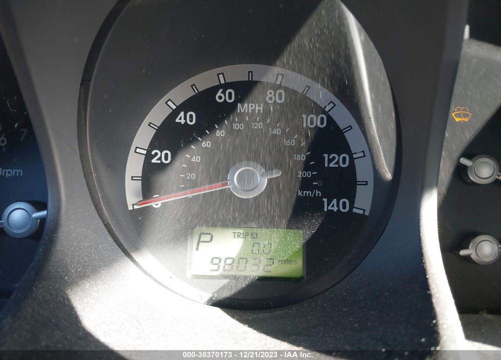 2007 KIA SPORTAGE LX VIN: KNDJF724477345786