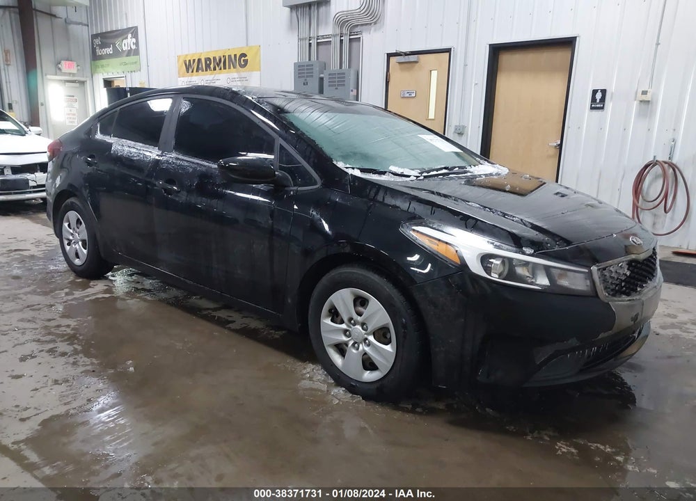 2018 KIA FORTE LX VIN: 3KPFL4A79JE248664