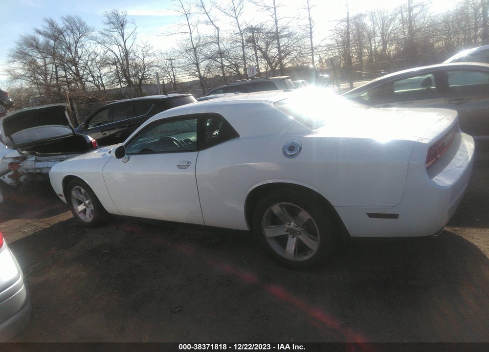 2013 DODGE CHALLENGER SXT VIN: 2C3CDYAGXDH562019