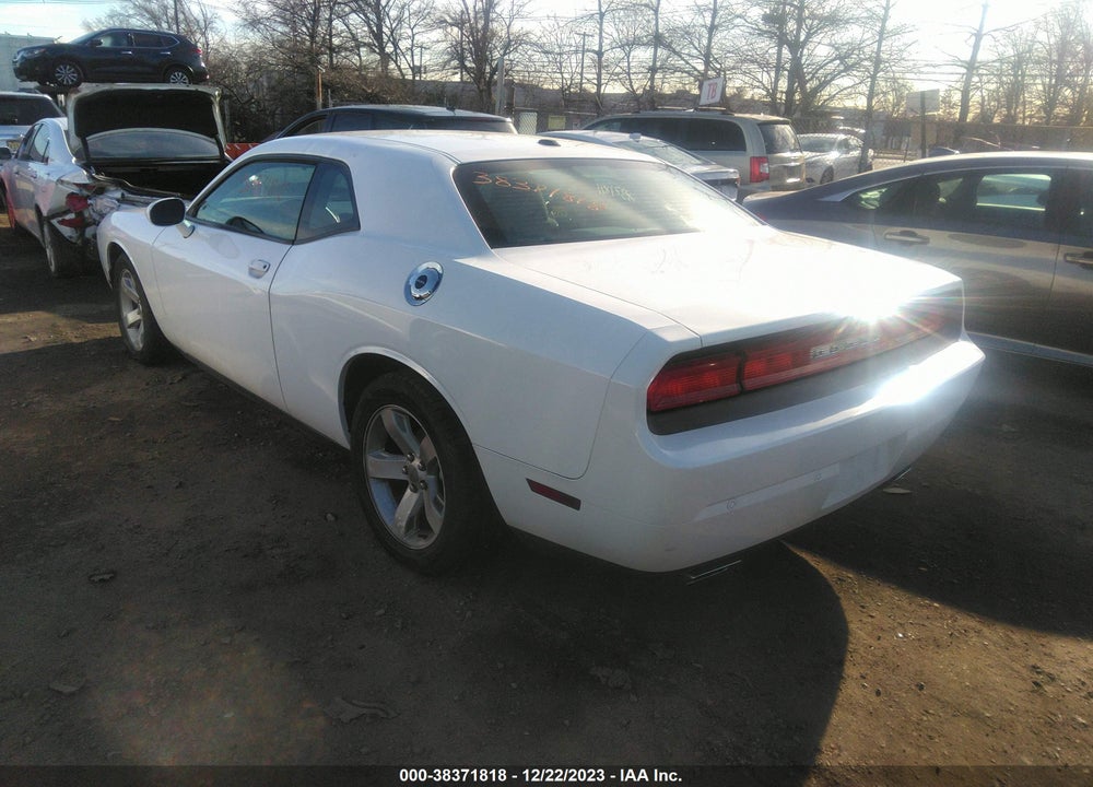 2013 DODGE CHALLENGER SXT VIN: 2C3CDYAGXDH562019