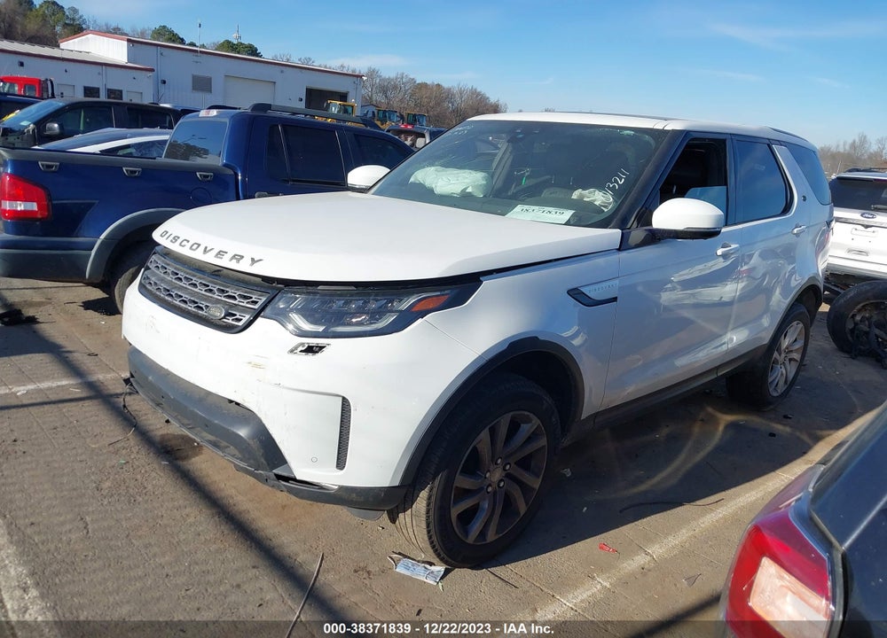 2017 LAND ROVER DISCOVERY HSE VIN: SALRRBBVXHA013211