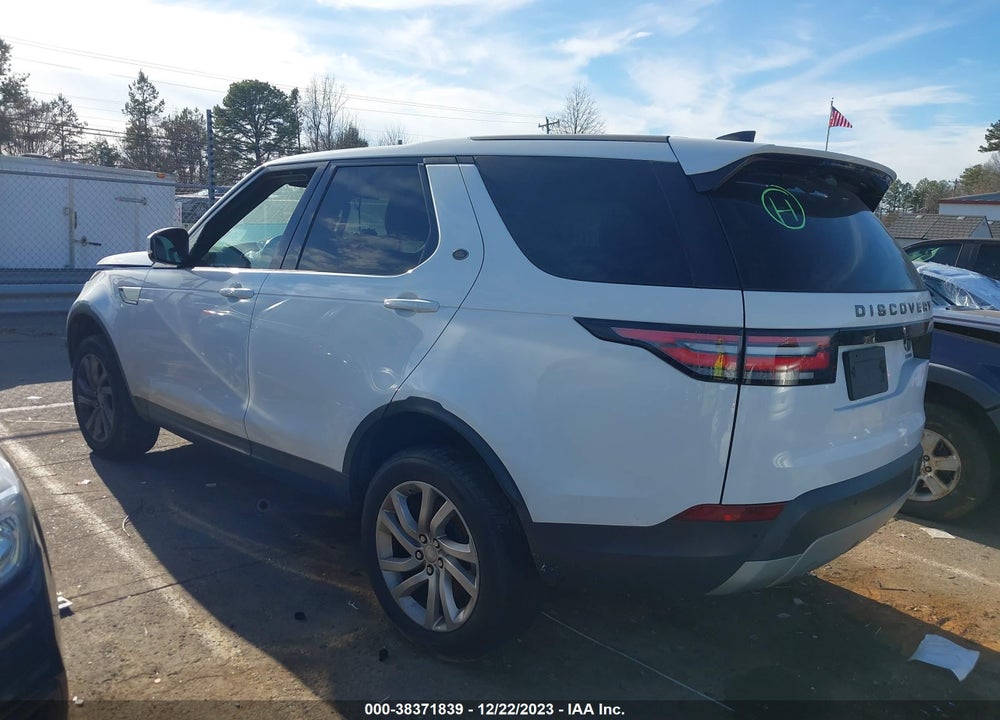 2017 LAND ROVER DISCOVERY HSE VIN: SALRRBBVXHA013211