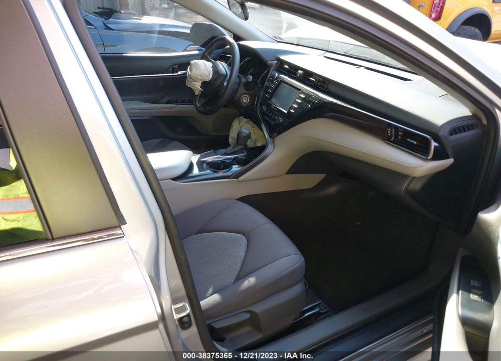 2020 TOYOTA CAMRY LE VIN: 4T1C11AK7LU934407