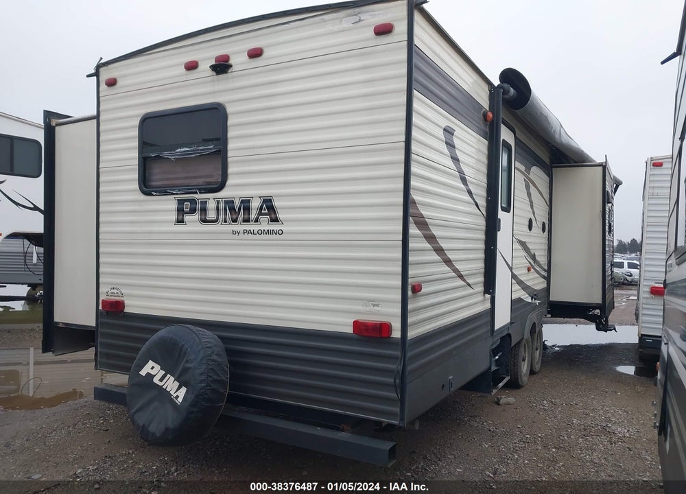 2017 PALOMINO PUMA SERIES M-32FBIS VIN: 4X4TPUH22HP062034